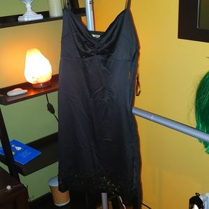 GUESS SZ 7 BLACK DRESS